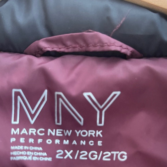 Marc New York Maroon & Black Quilted Vest With Pack Away Pouch - Picture 2 of 11